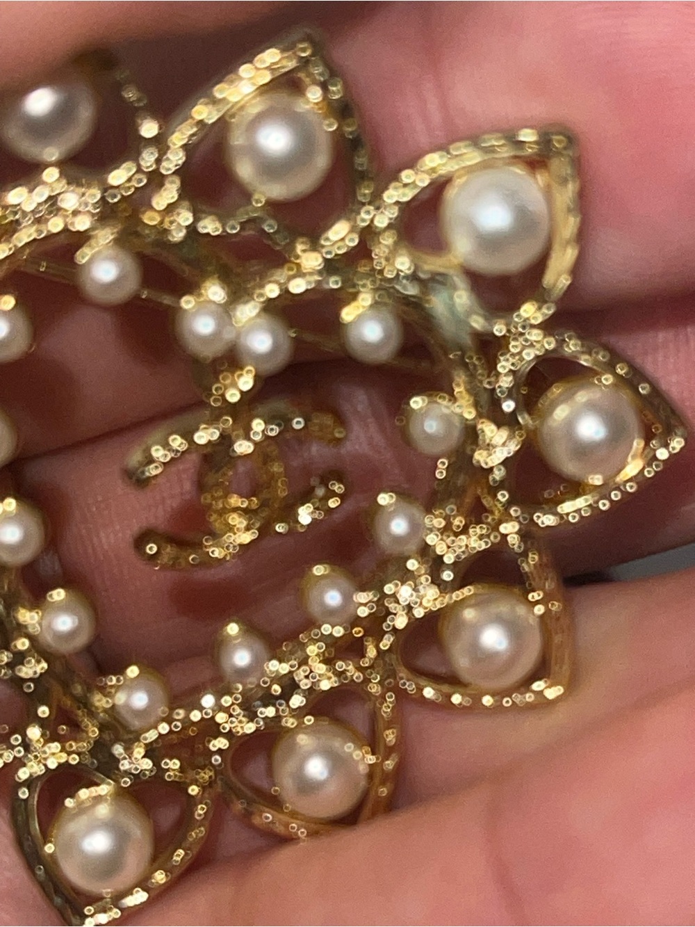 Gold-Tone Pearl Floral Brooch - Picture 7 of 7